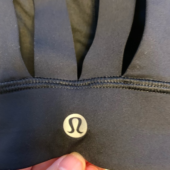 Lululemon Sports Bra - black size 6 - Picture 3 of 4